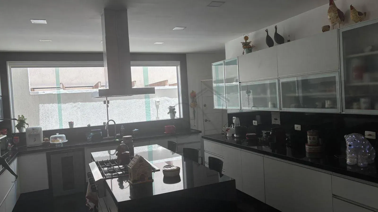 Furnished house 830 m² with 6 bedrooms and open kitchen — photo 19
