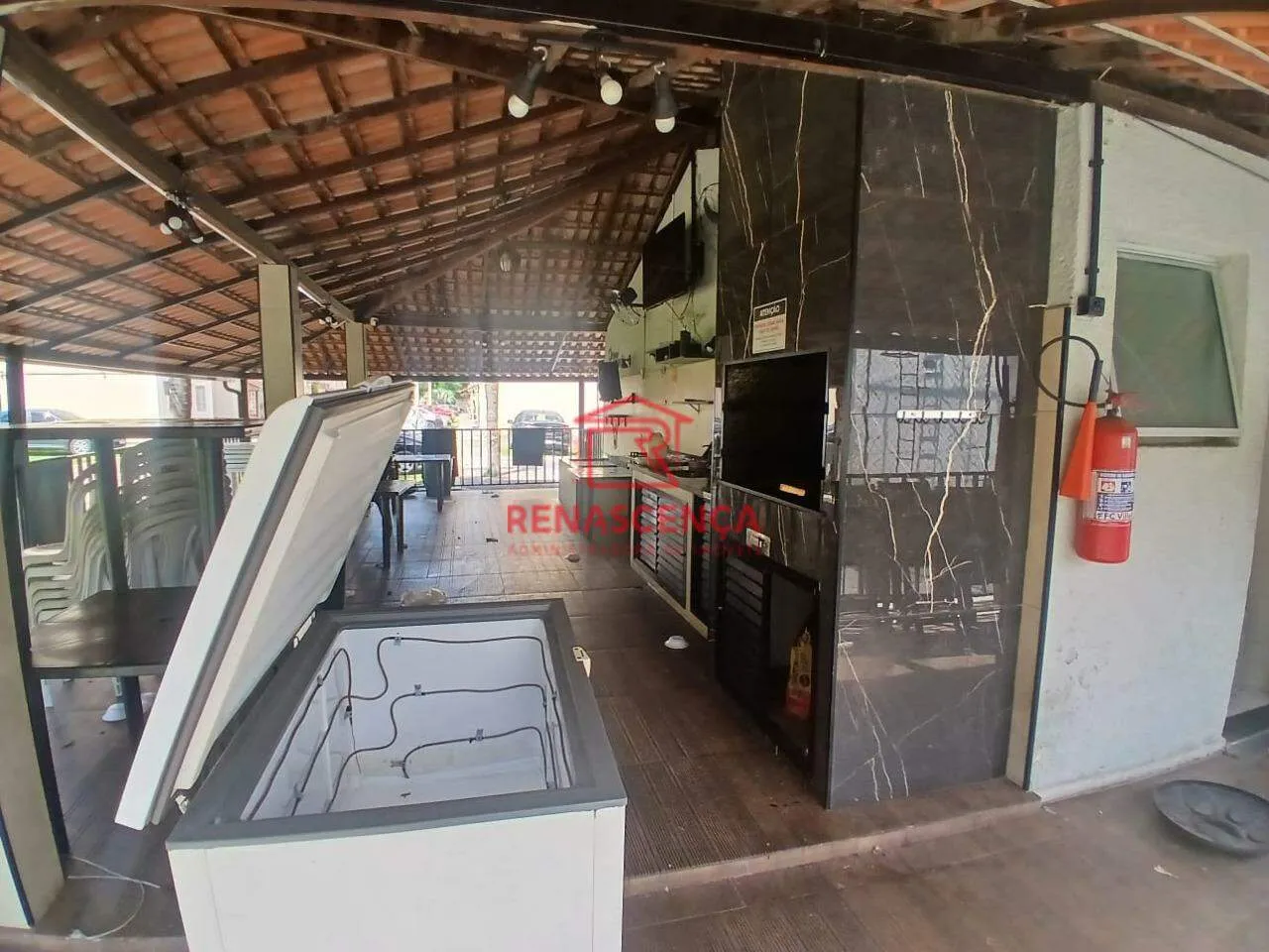 Apartamento de 2 quartos em condomínio com piscina — photo 7