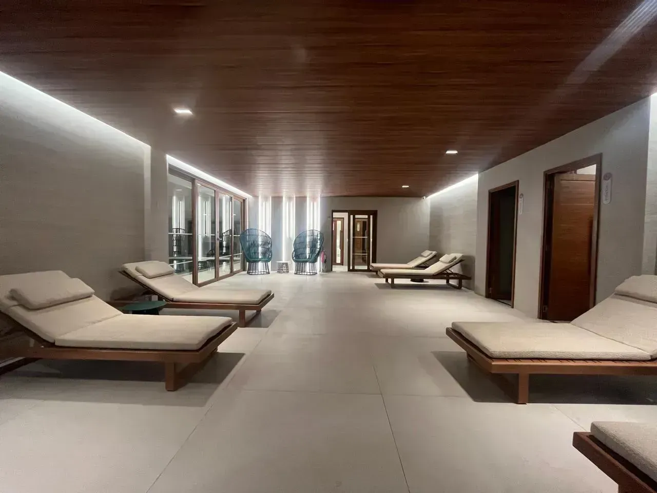Duplex penthouse with 3 bedrooms and 300 m² — photo 38