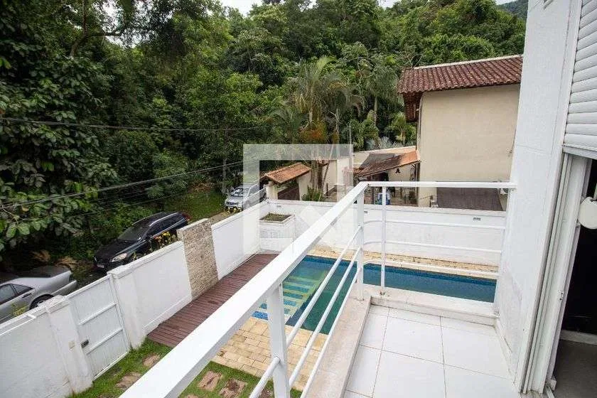 Condo house with 4 suites and 500 m² plus private garden — photo 16