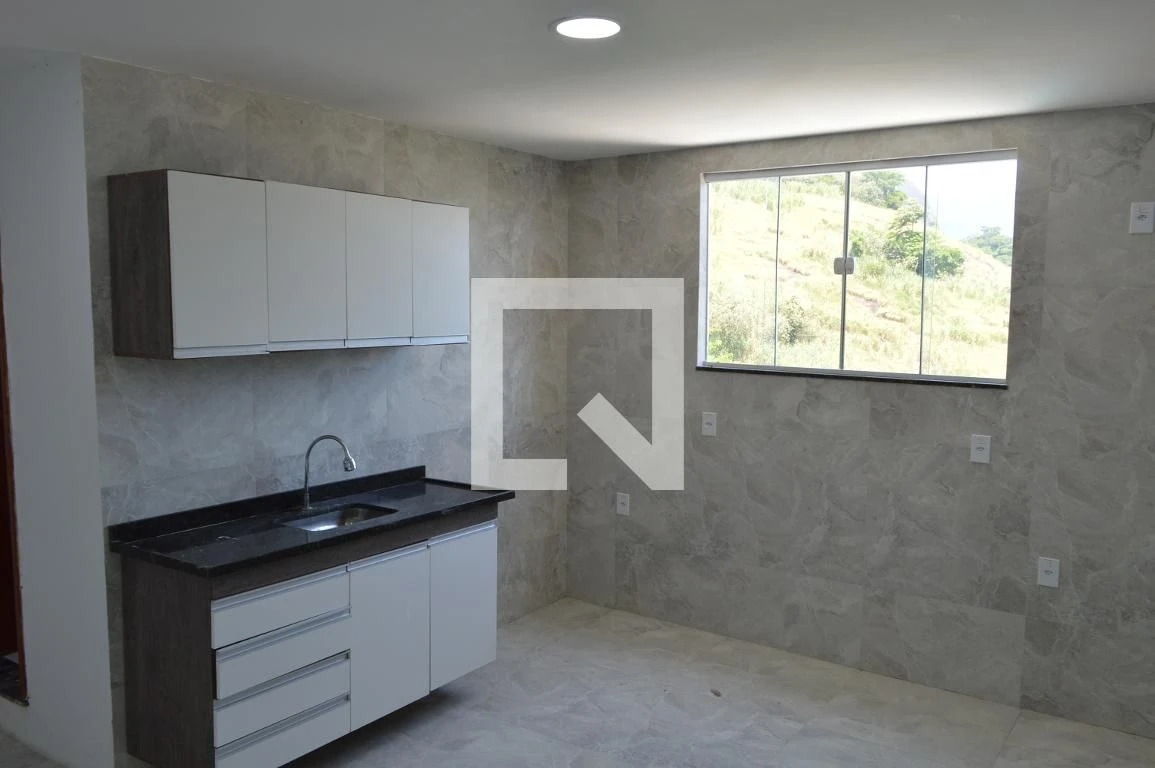 Casa de 3 quartos com janelas do piso ao teto — photo 30