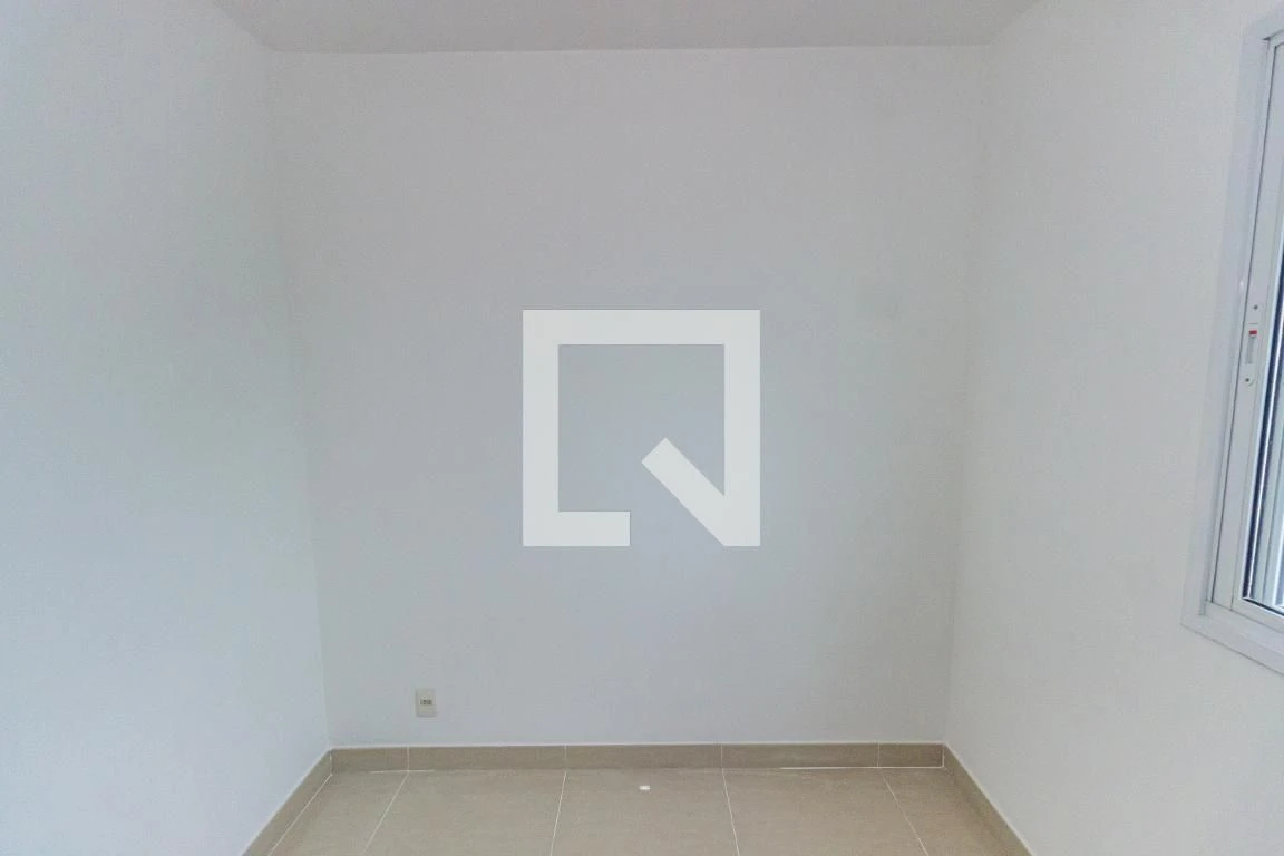 Furnished 2-bedroom apartment with 1 bath and parking — photo 71