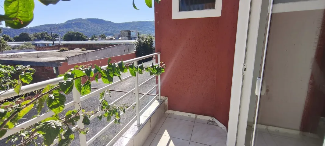 House with 2 bedrooms and 105 m², with a built-in grill balcony