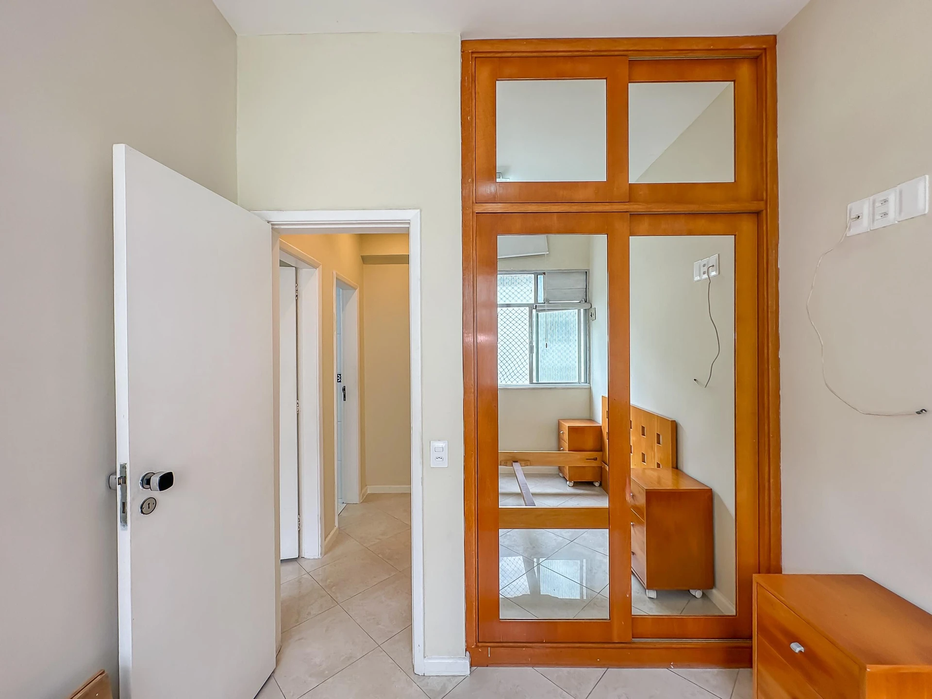 2-bedroom apartment with a glass-enclosed balcony — photo 55