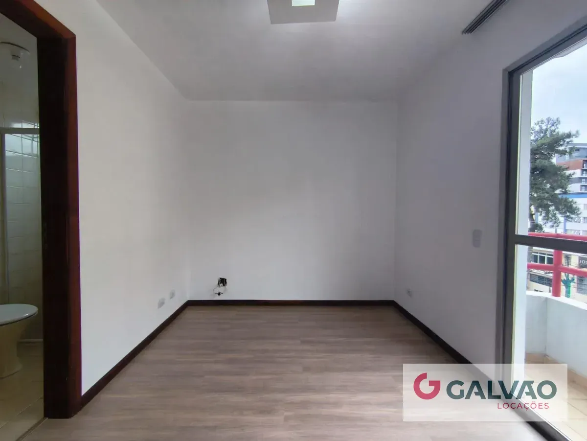 Walk-in closet in a 3-bedroom apartment, 79 m² — photo 11