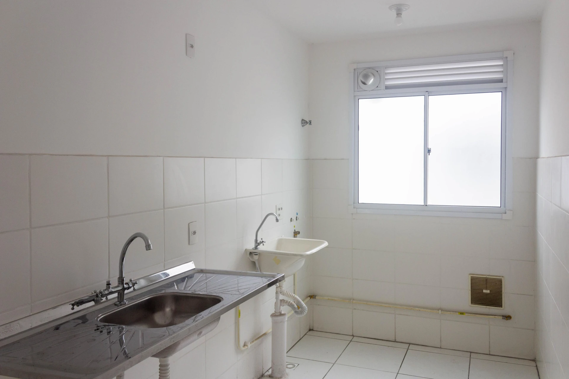Деревянный пол или ламинат и 2 спальни: квартира 44 м² — photo 8