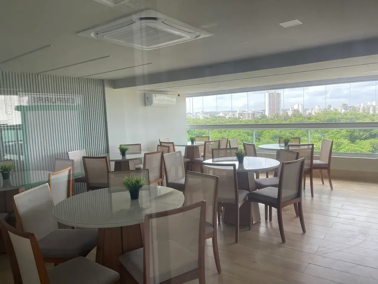 Furnished 1-bedroom apartment with a balcony — photo 14