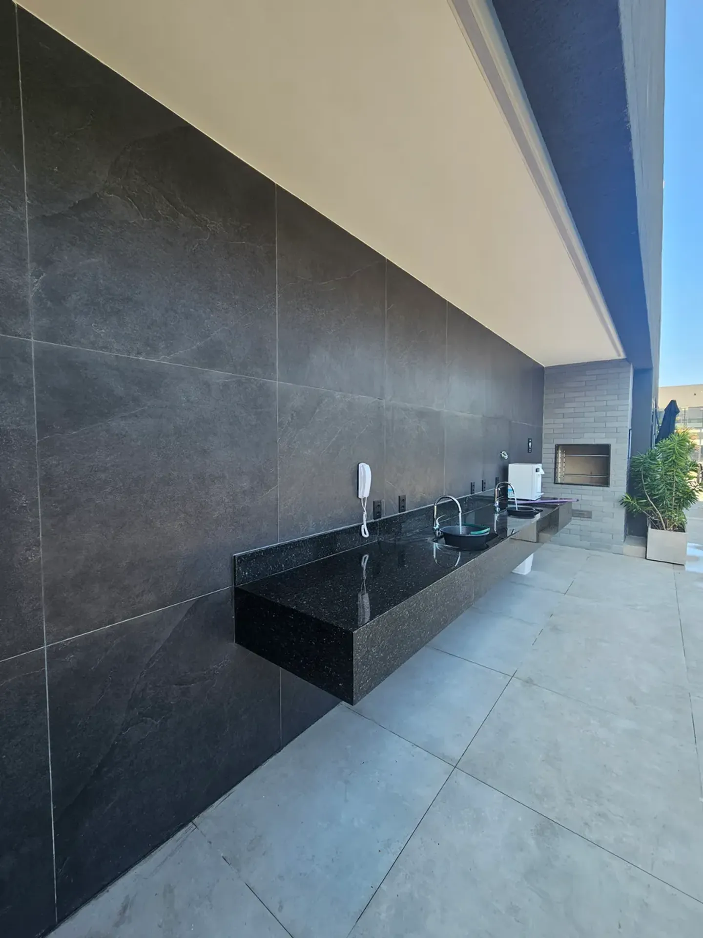 2-bedroom rental apartment with 2 bathrooms and 55 m² — photo 38
