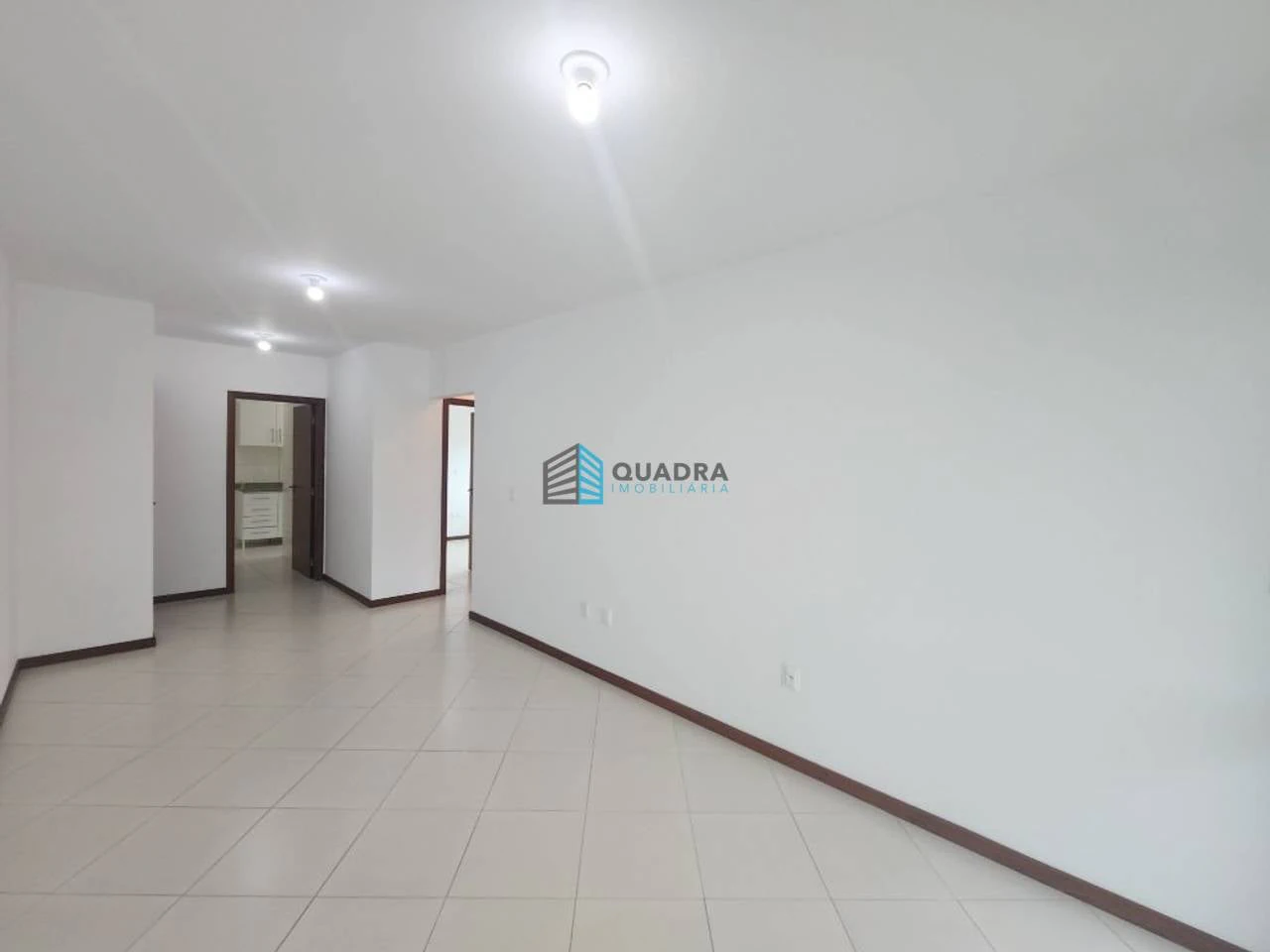 Квартира: 2 спальни, 1 со своей ванной, 75 м², Флорианополис — photo 16