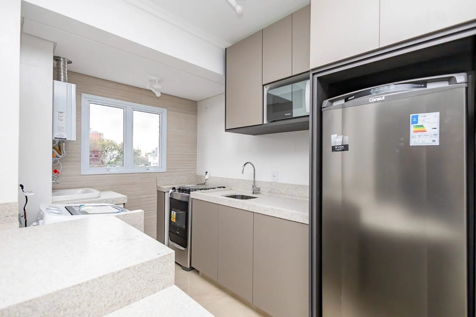 2-bedroom apartment with a washing machine in Curitiba — photo 4