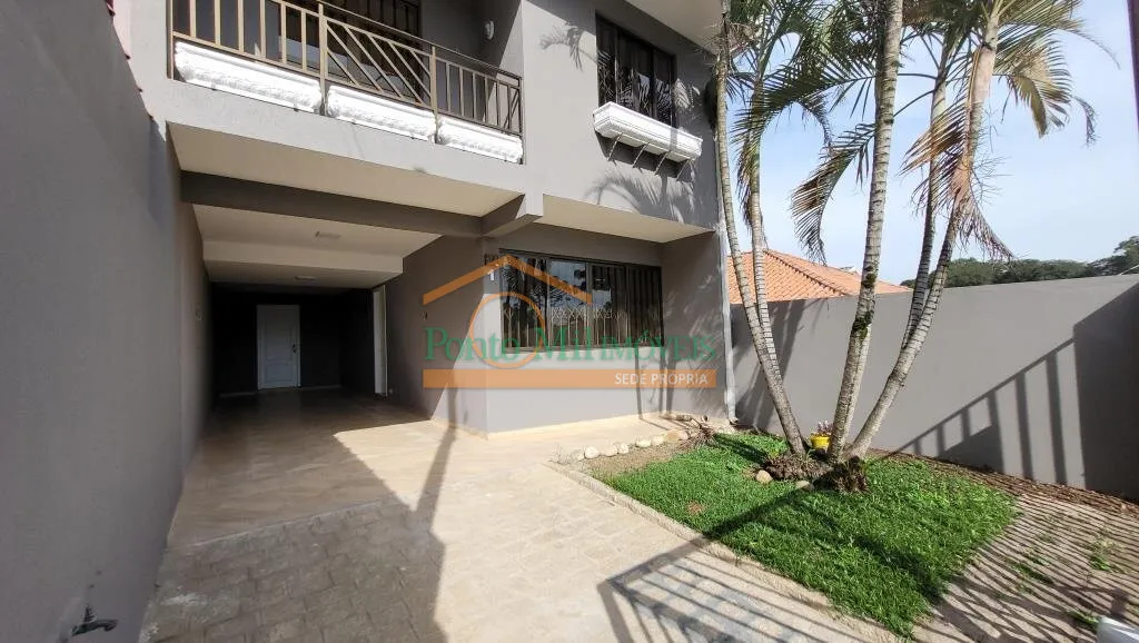 3-bedroom house with suite and separate closed kitchen — photo 37