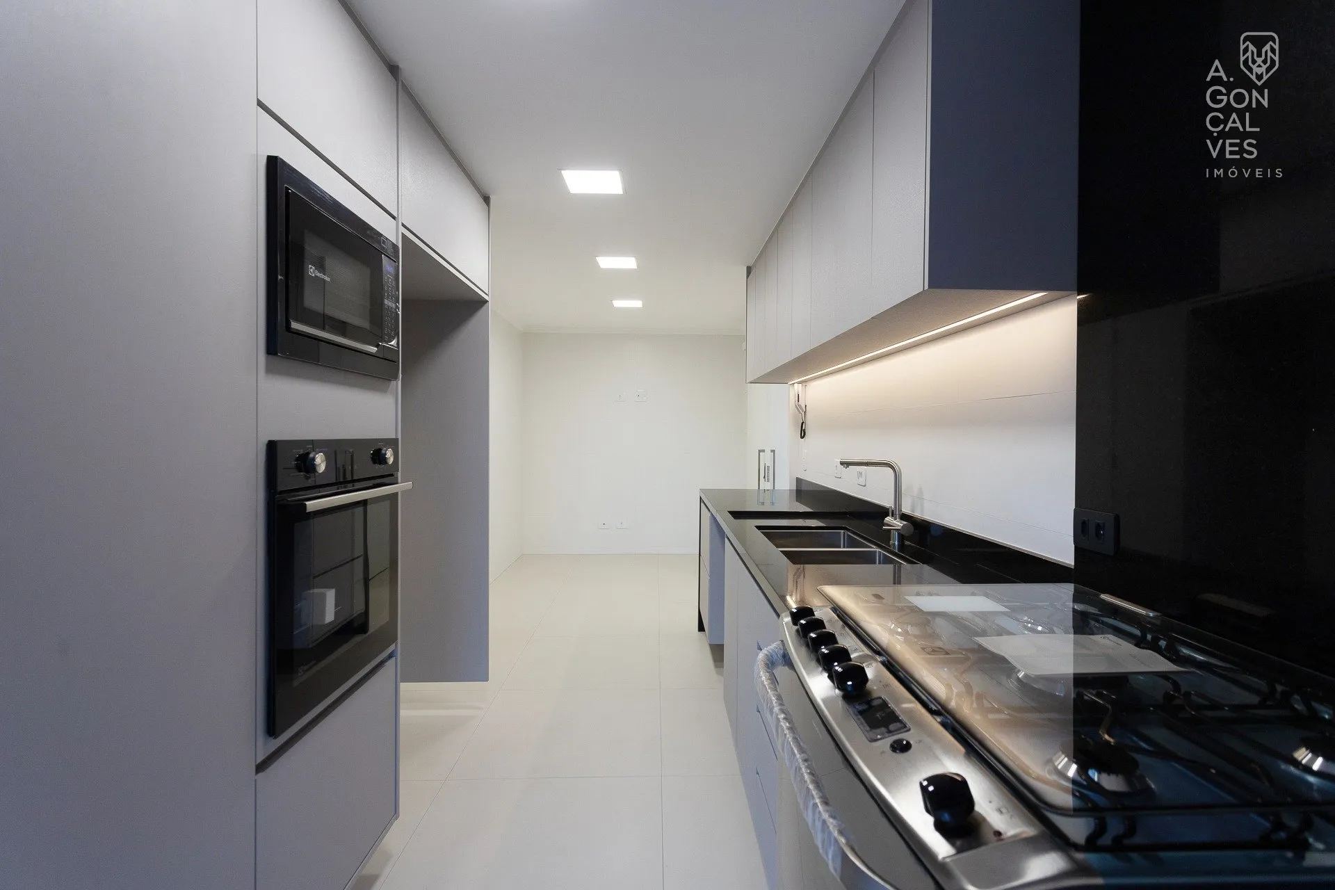 Apartamento com 4 quartos, 3 banheiros e 3 vagas — photo 19