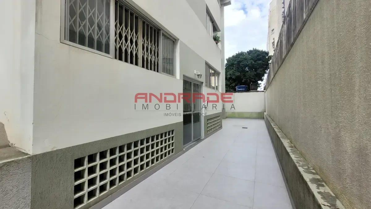 3-bedroom apartment with a separate closed-off kitchen — photo 9