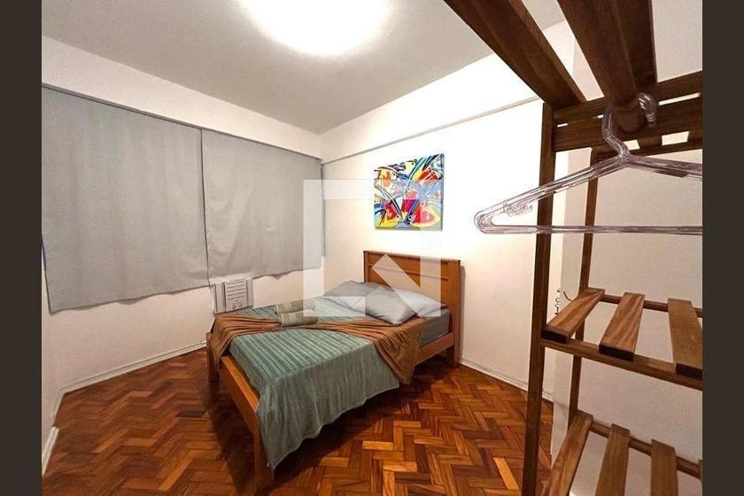 Furnished 1-bedroom apartment with a compact kitchen — photo 15