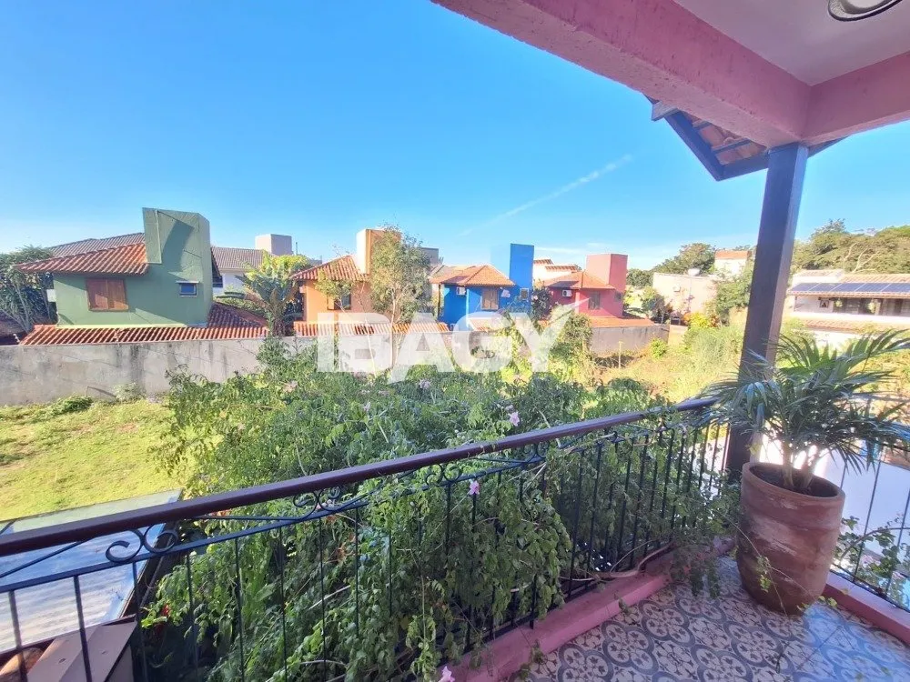 Furnished 4 en-suite bedroom house with balcony grill — photo 10