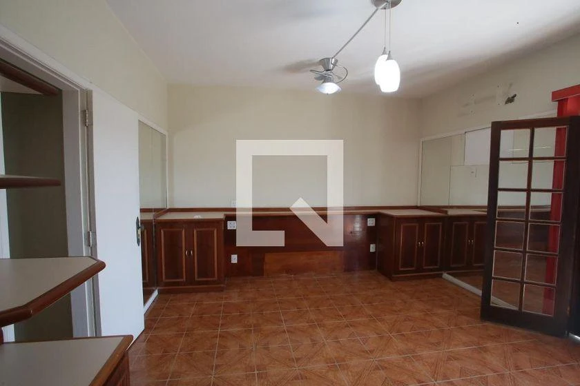 510 m² house with 7 bedrooms, 3 en-suites and 5 baths — photo 7