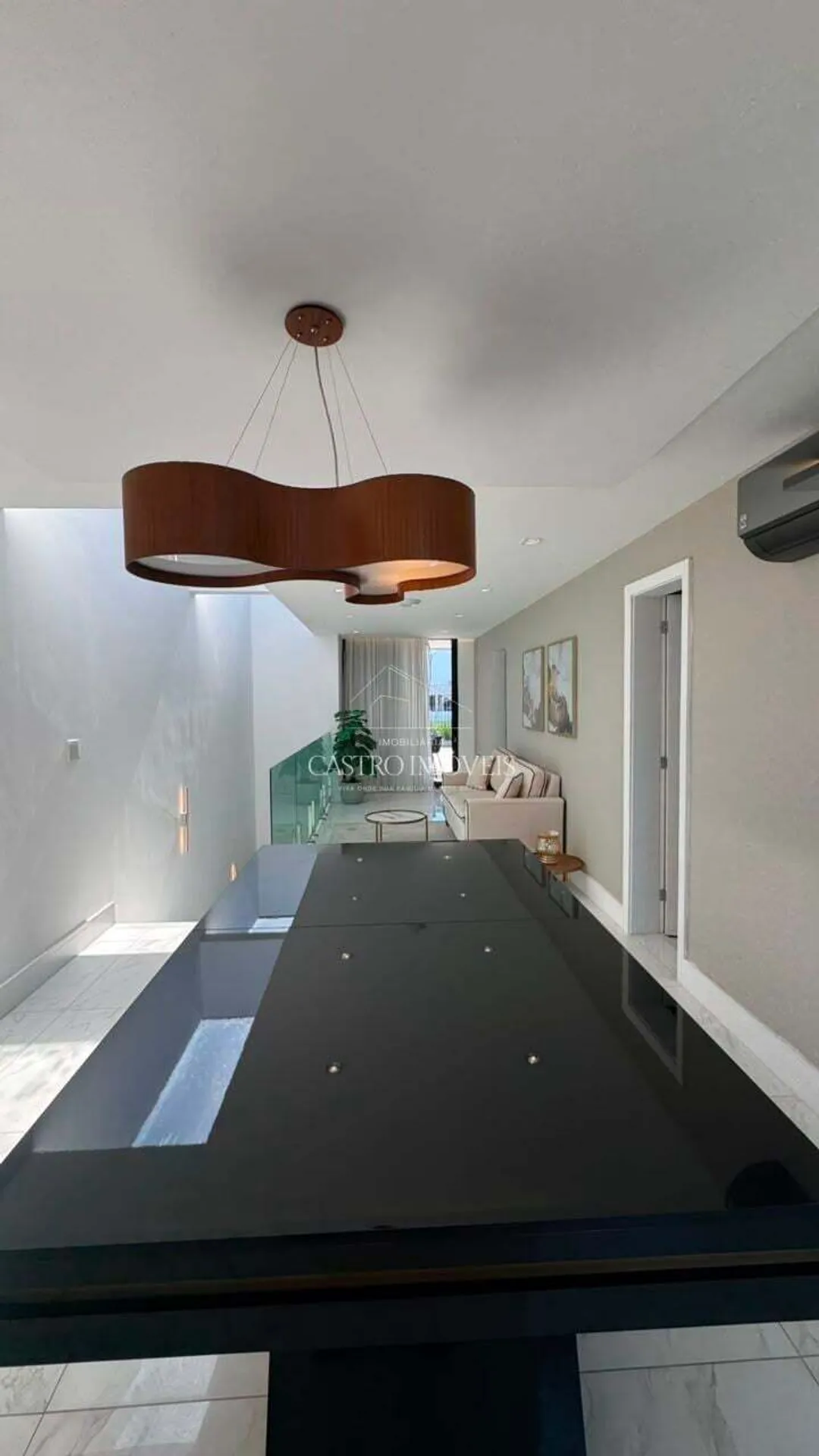 540 m² triplex house with 4 en-suite bedrooms — photo 20