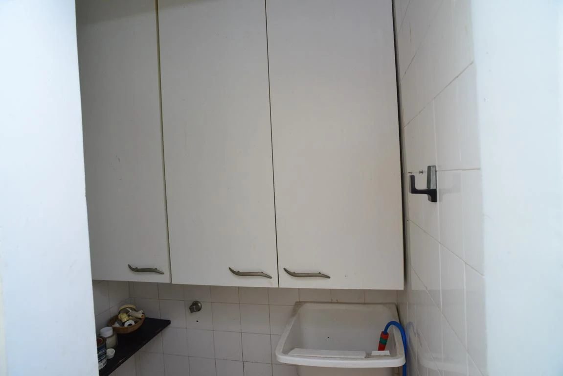 Квартира з 3 спальнями та власними ванними і балконом — photo 25