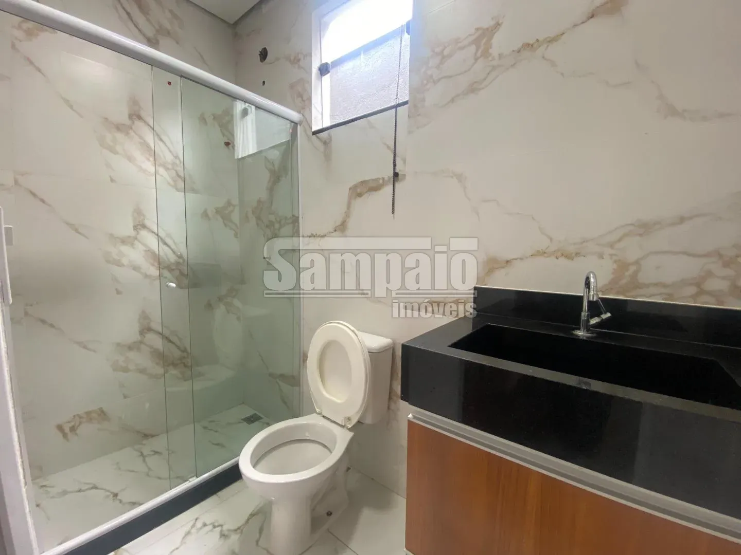 3-bedroom house, 1 with its own bathroom, 215 m² — photo 5