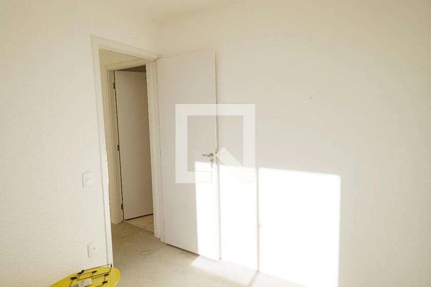 43 m² 2-bedroom apartment with closed kitchen — photo 12