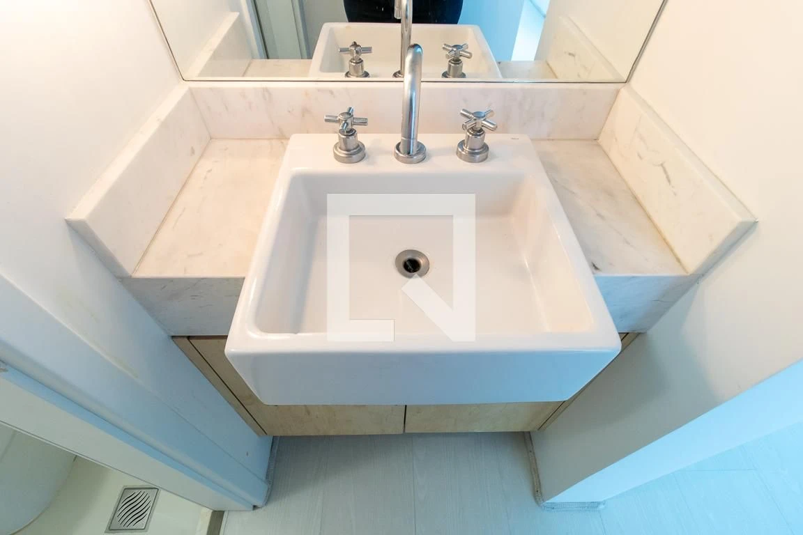 Furnished studio in a building with a sauna — photo 4