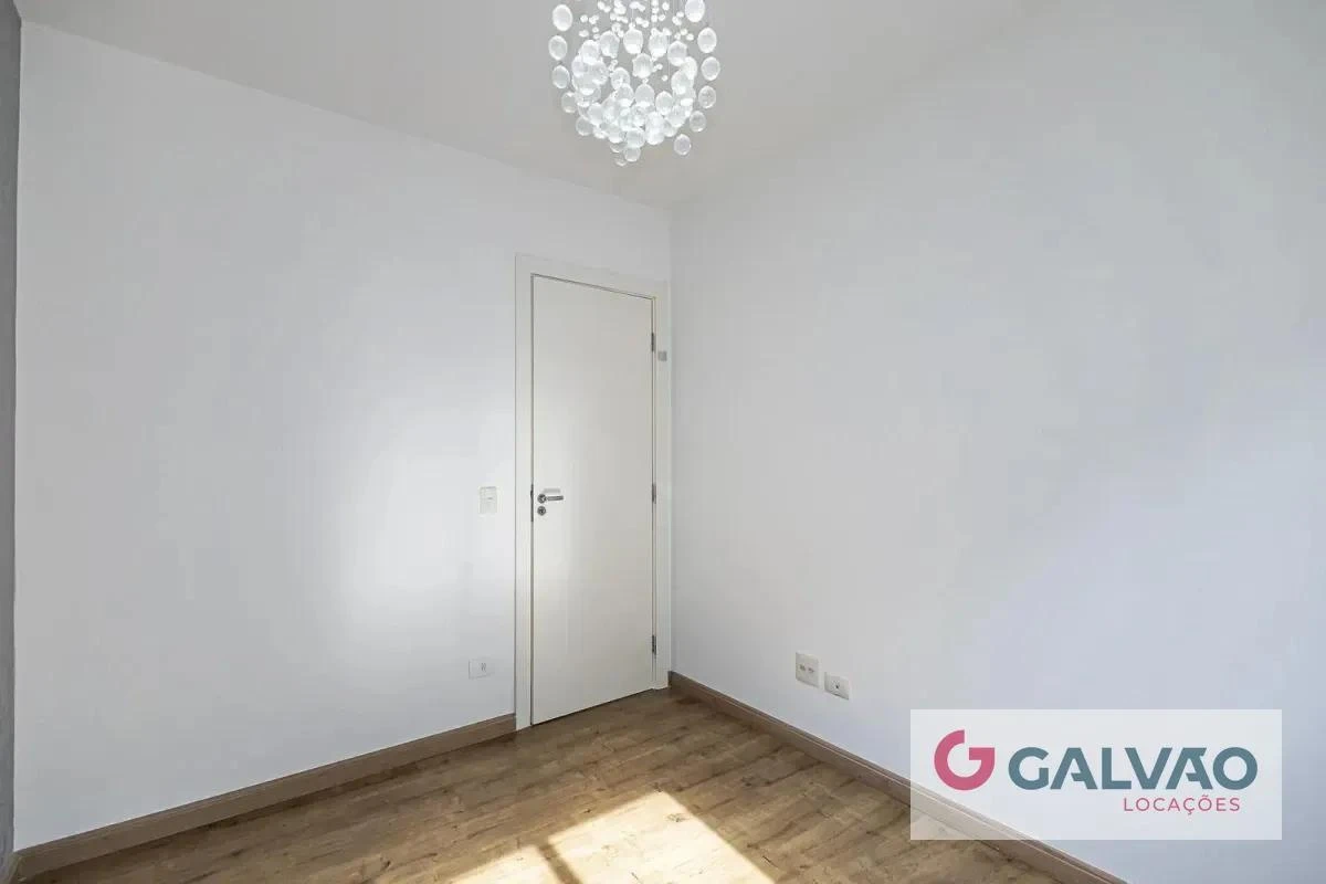 Apartment, 77 m², with wood or laminate floors — photo 23