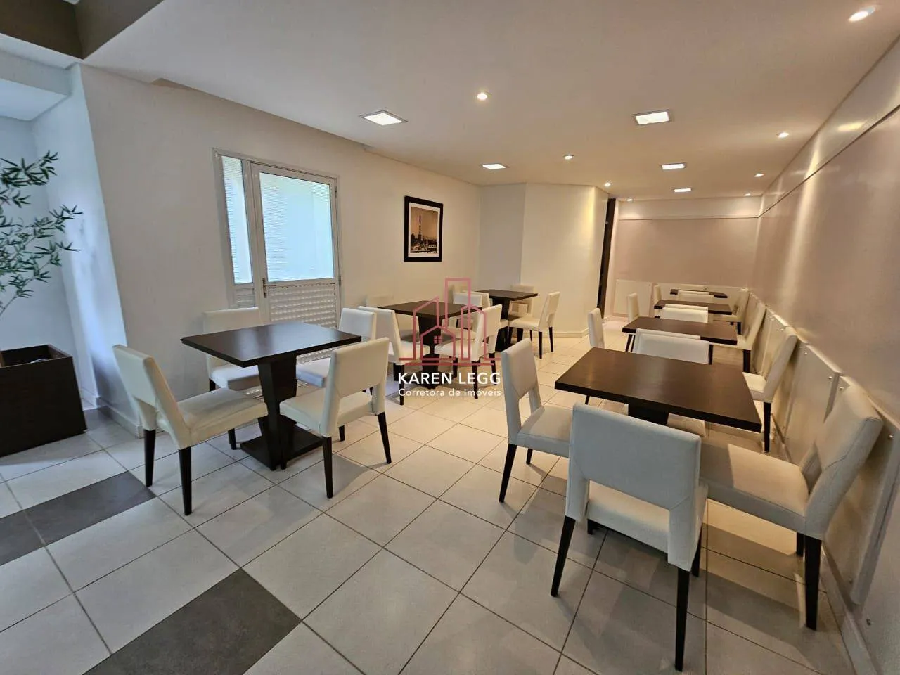 Apartment on the 2nd floor with a glass-enclosed balcony — photo 25