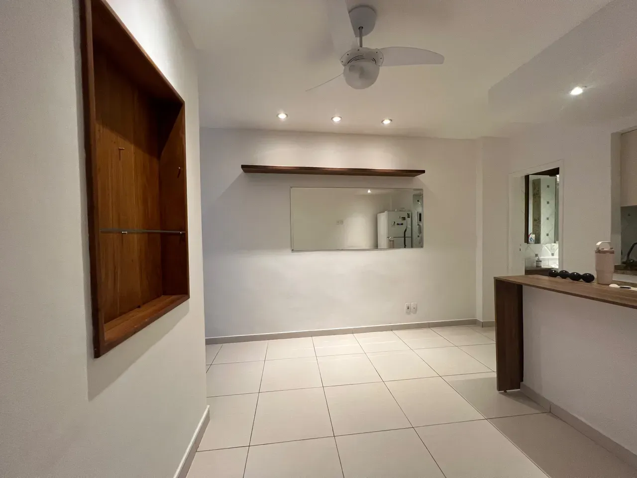 35 m² unfurnished apartment with open-plan kitchen — photo 4