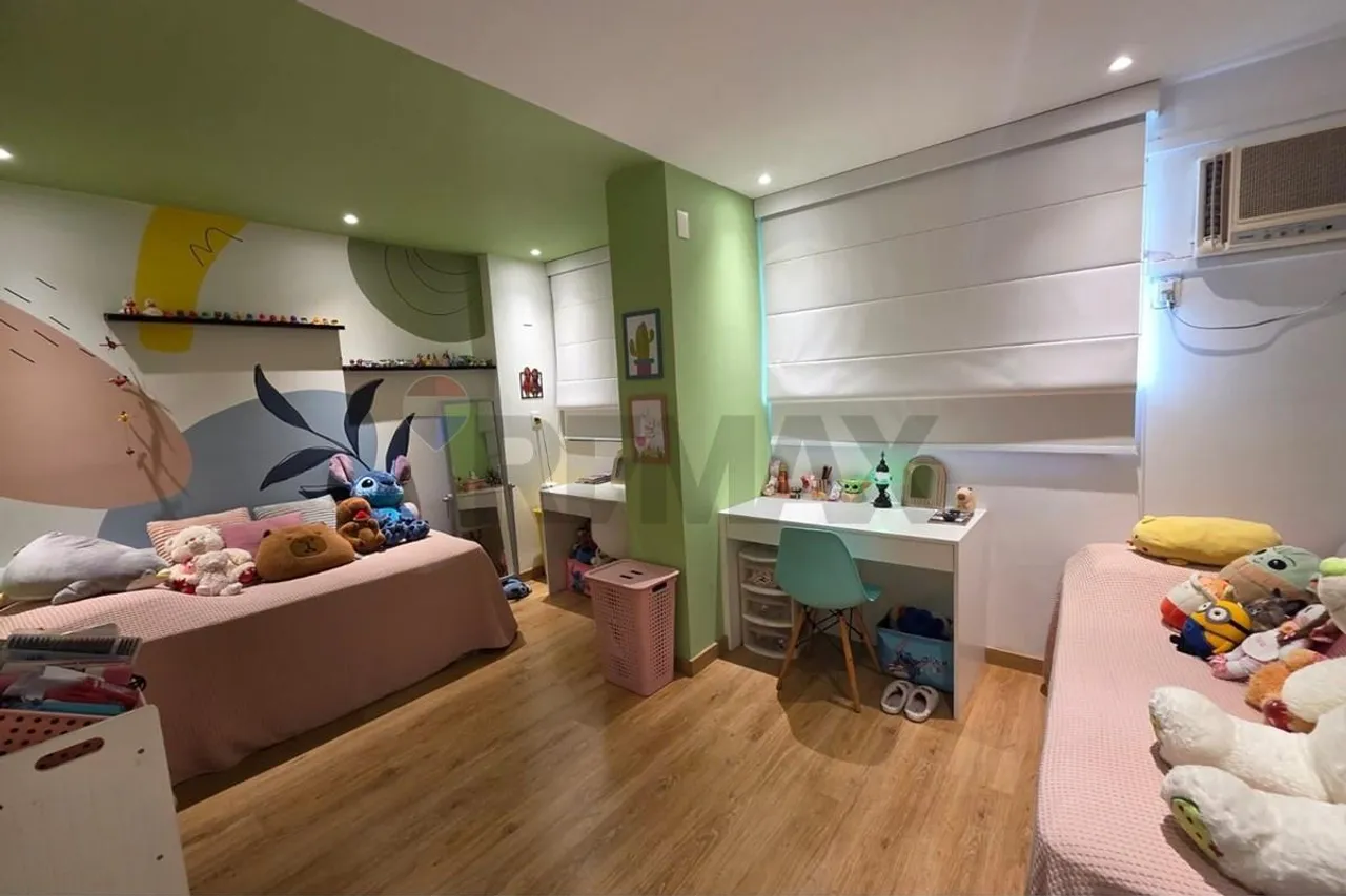 Apartment with an American-style kitchen and 2 parking | 133 m² — photo 11