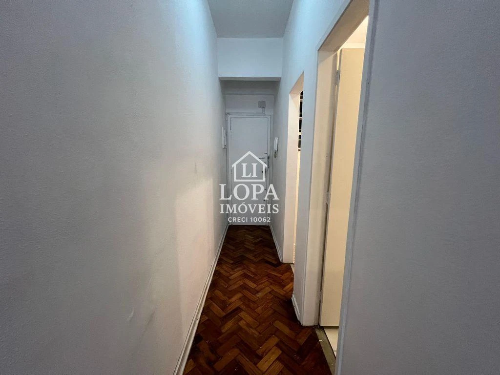 1 quarto e piso de madeira ou laminado: apartamento de 32 m² — photo 16