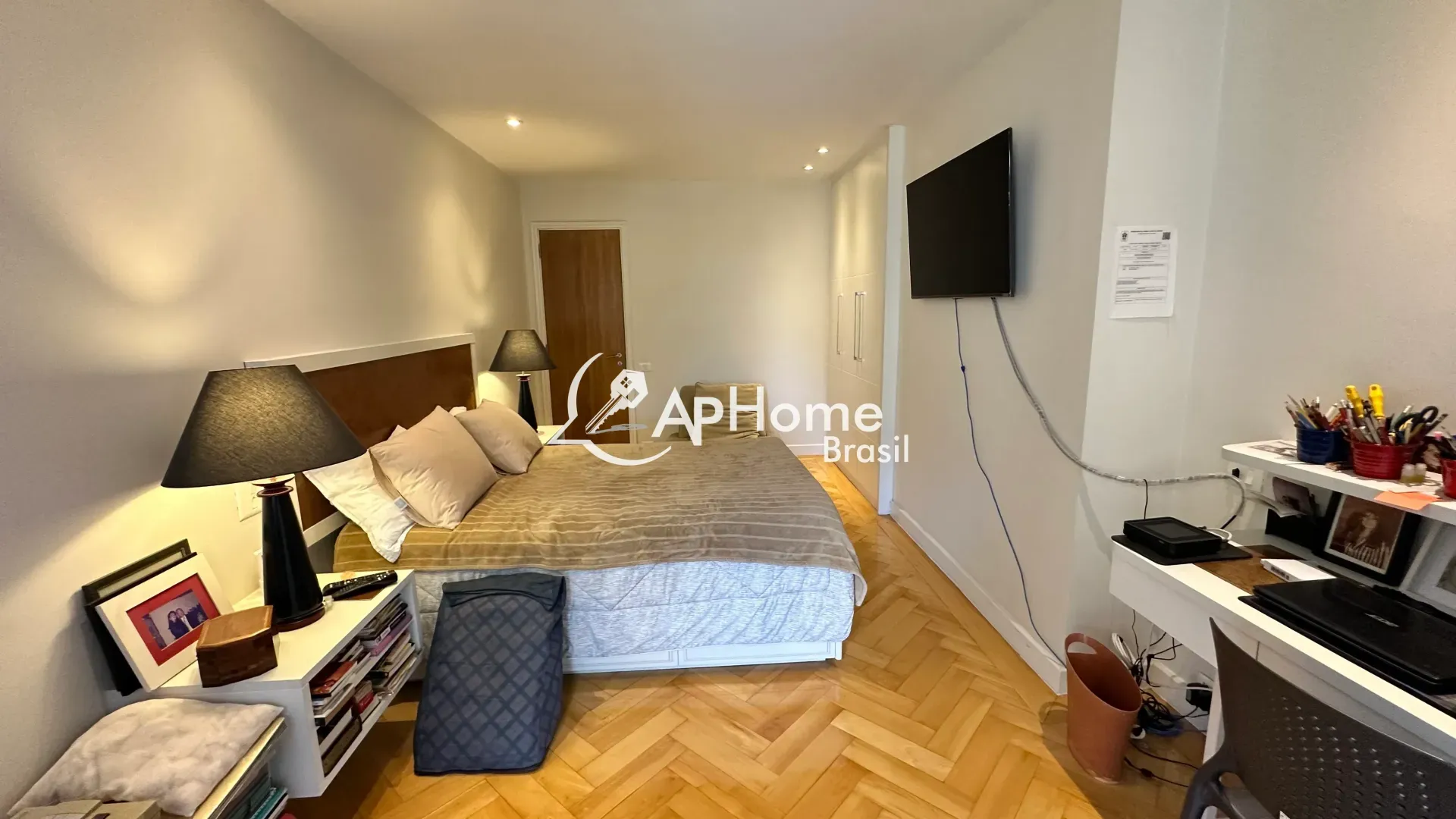 Apartment with 4 bedrooms, closed kitchen — photo 23