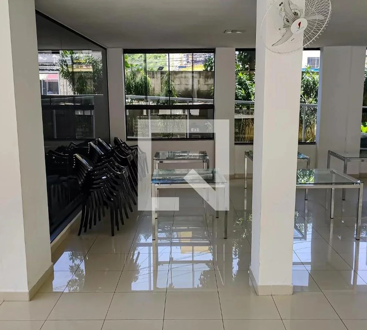 Furnished 40 m² apartment with open-plan kitchen — photo 13