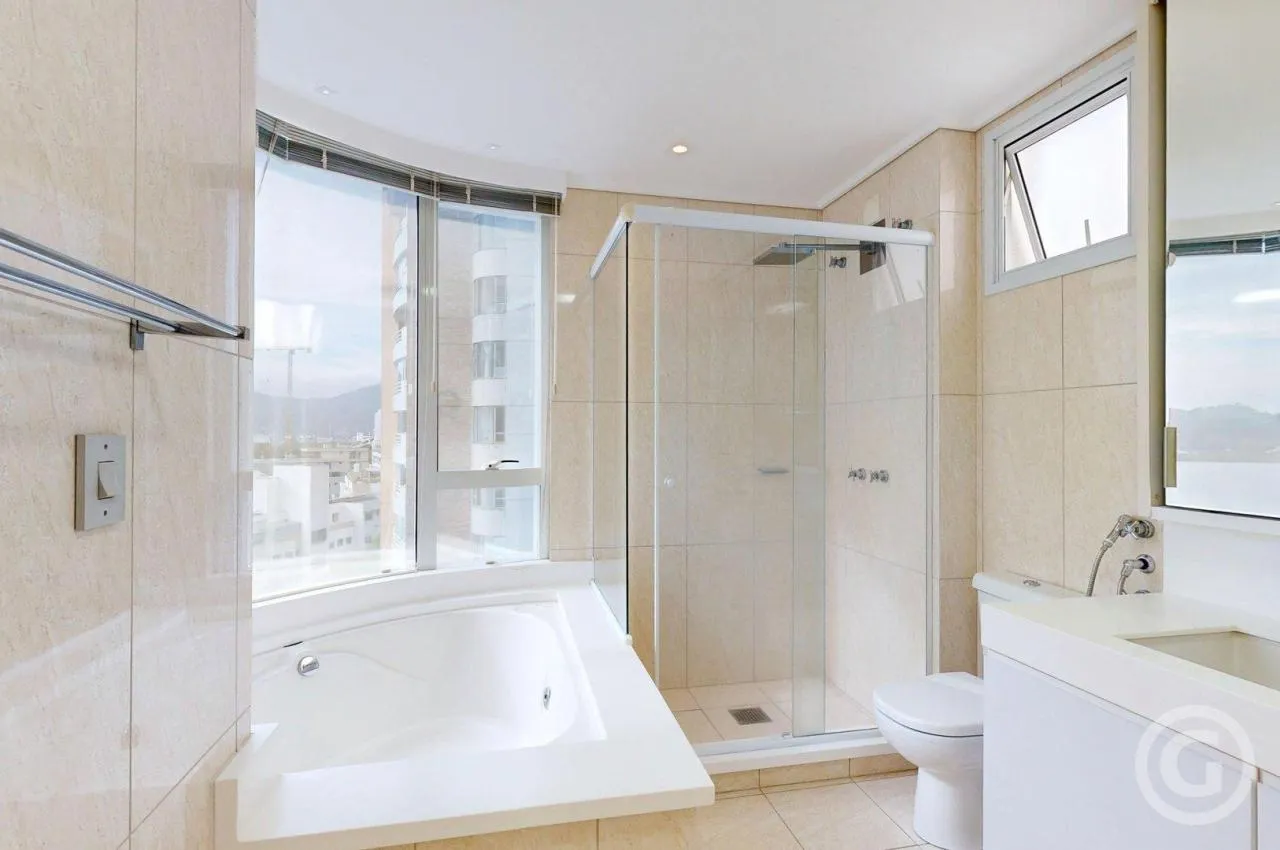 Квартира 184 м² с 3 спальнями-сьютами и видом на воду — photo 9