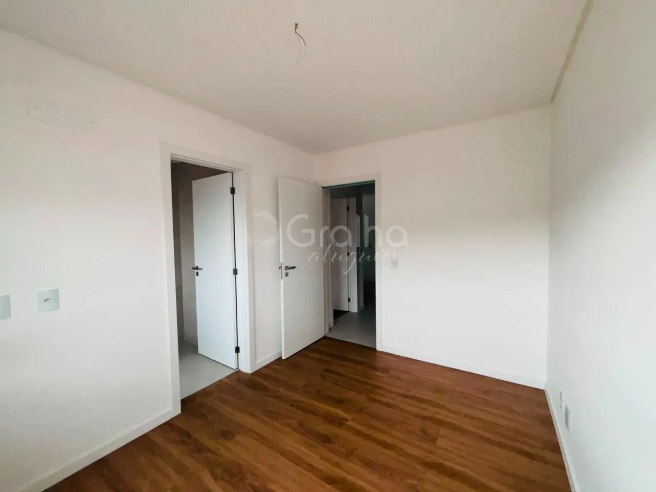 Furnished 2 en-suite apartment with 155 m² — photo 4