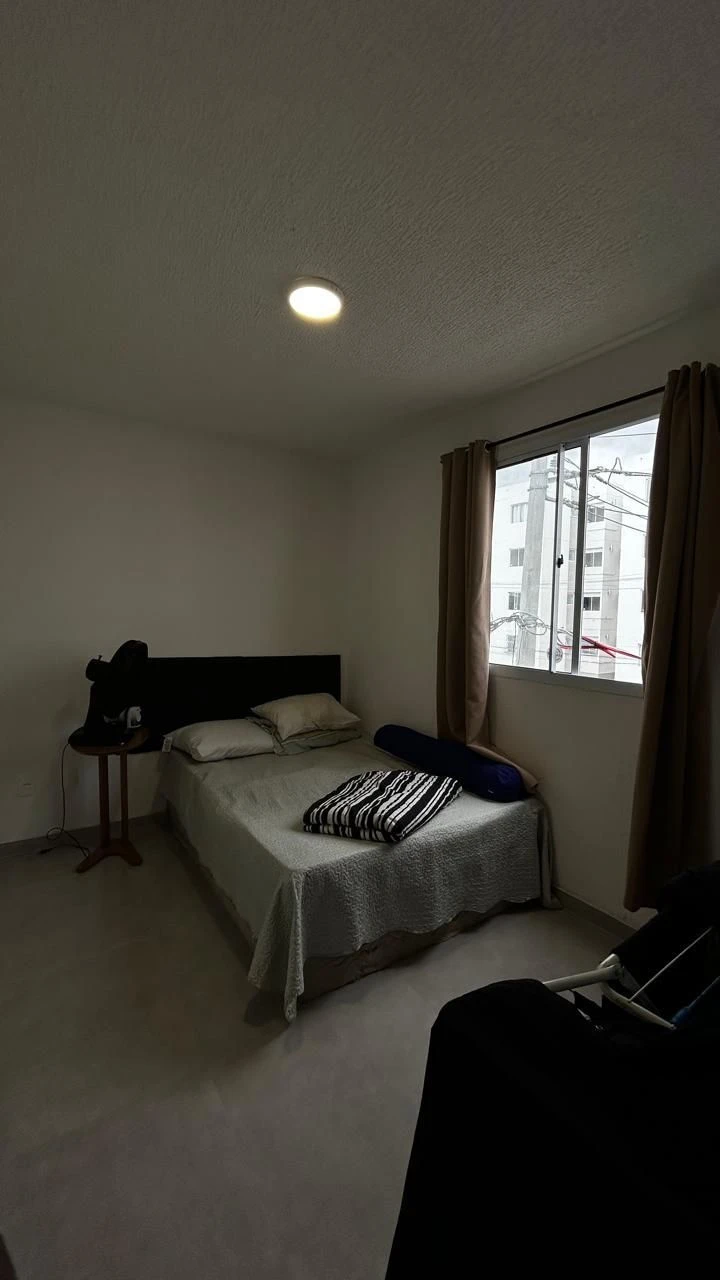 Apartamento amueblado con 2 dormitorios, balcón y 1 plaza — photo 11
