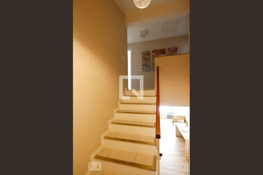 House for rent with 4 en-suite bedrooms and 450 m² — photo 12