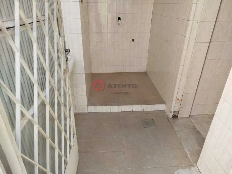 144 m² house with 3 bedrooms and a laundry area — photo 25