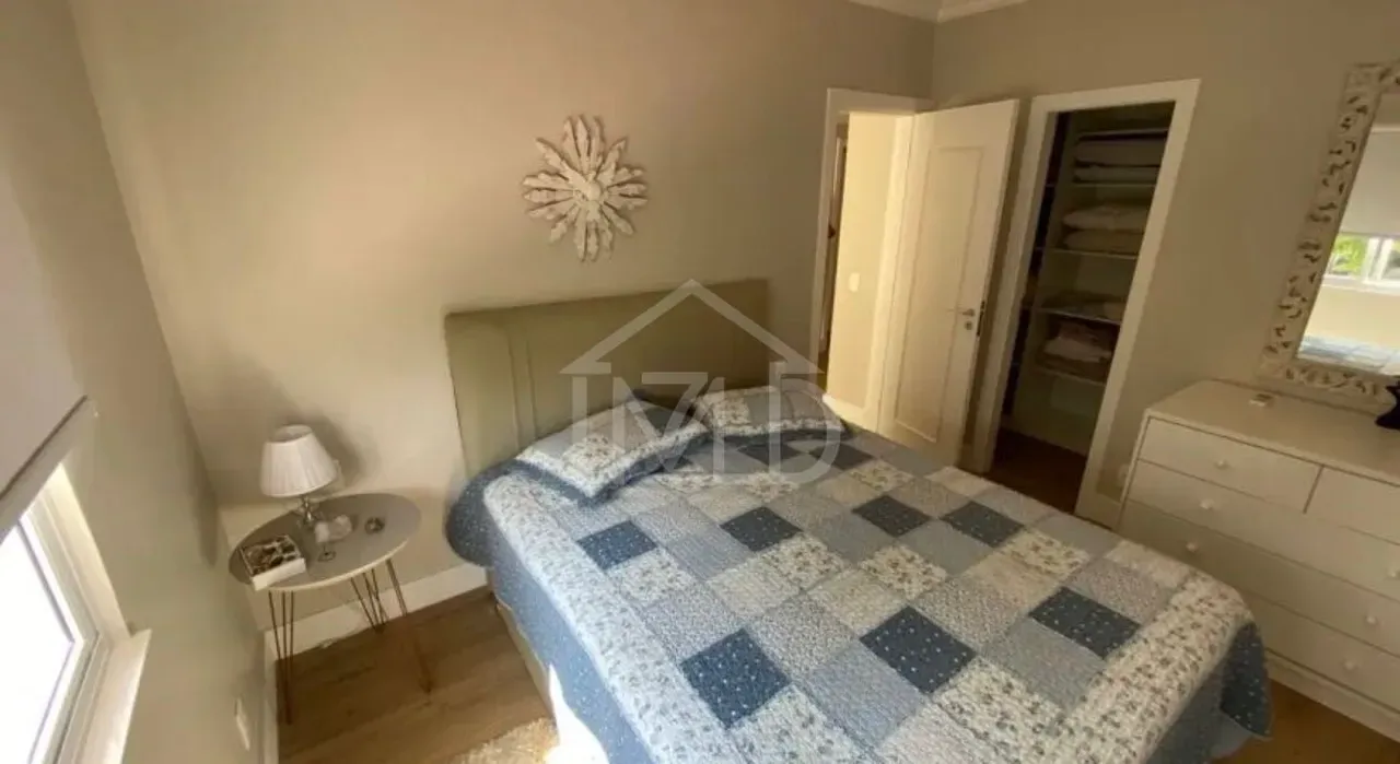 Мебльований будинок 500 м² з 4 спальнями-сюїтами — photo 39