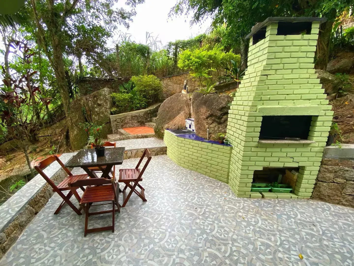 House with 3 bedrooms and glazed balcony — photo 24