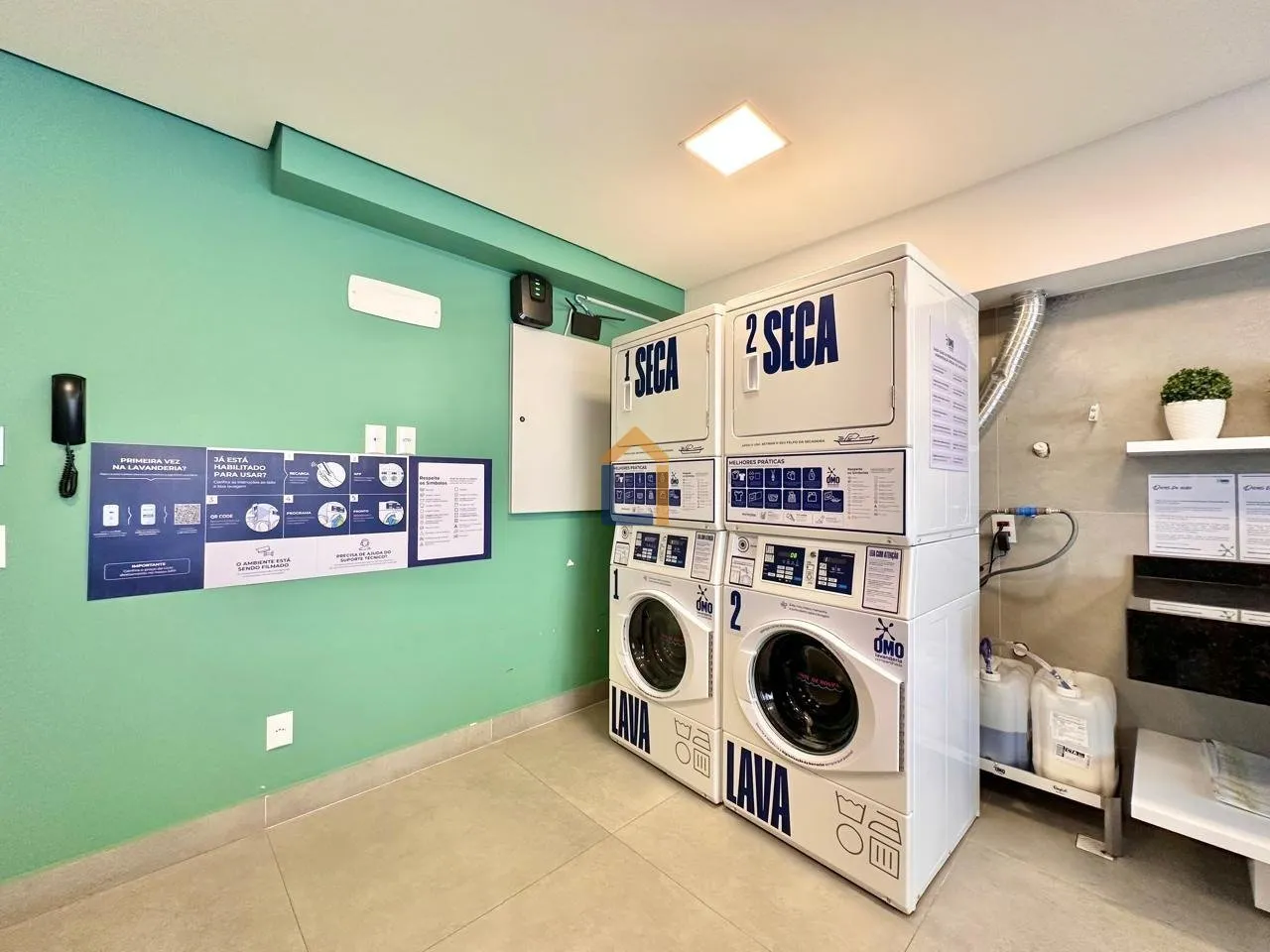 Furnished 26 m² apartment with a glass shower box — photo 55
