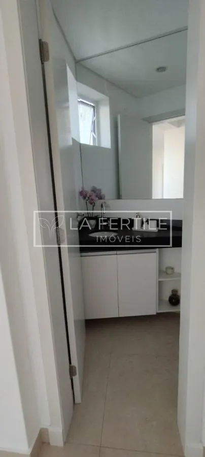 Apartment with 4 bedrooms and 5 bathrooms over 189 m² — photo 23