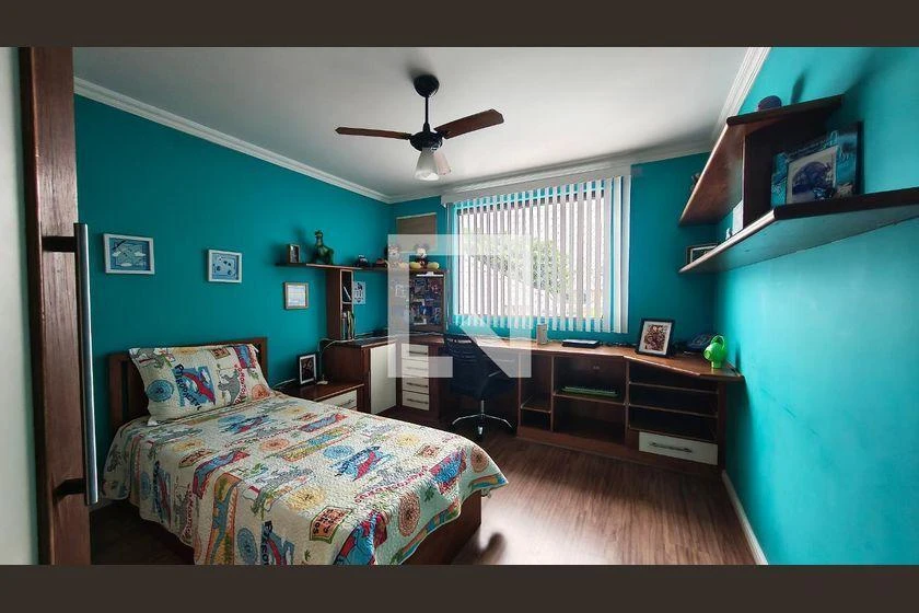 290 m² house with a bathtub and a walk-in closet — photo 46