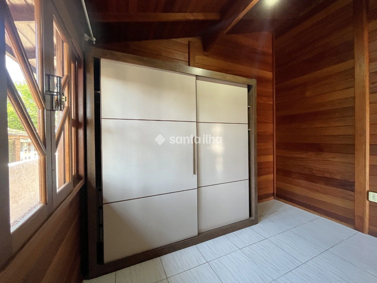 House with 3 bedrooms, 1 en-suite and private garden — photo 11
