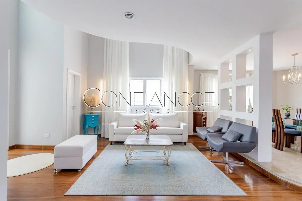 House with 4 en-suite bedrooms and 6 parking spaces — photo 3