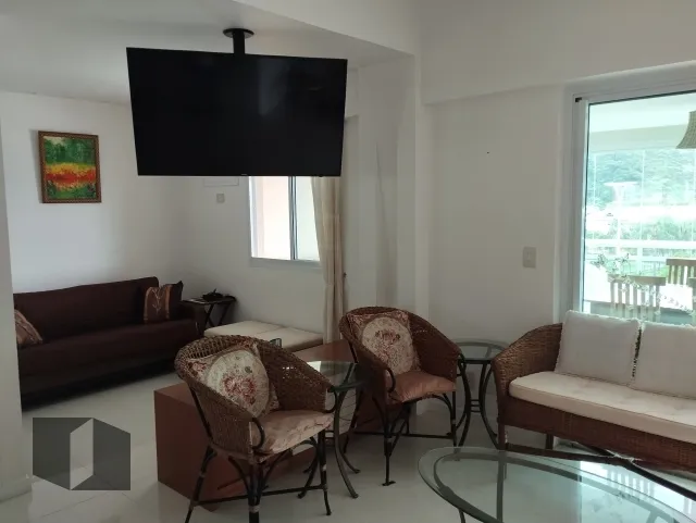 4-bedroom apartment with open-plan kitchen — photo 6