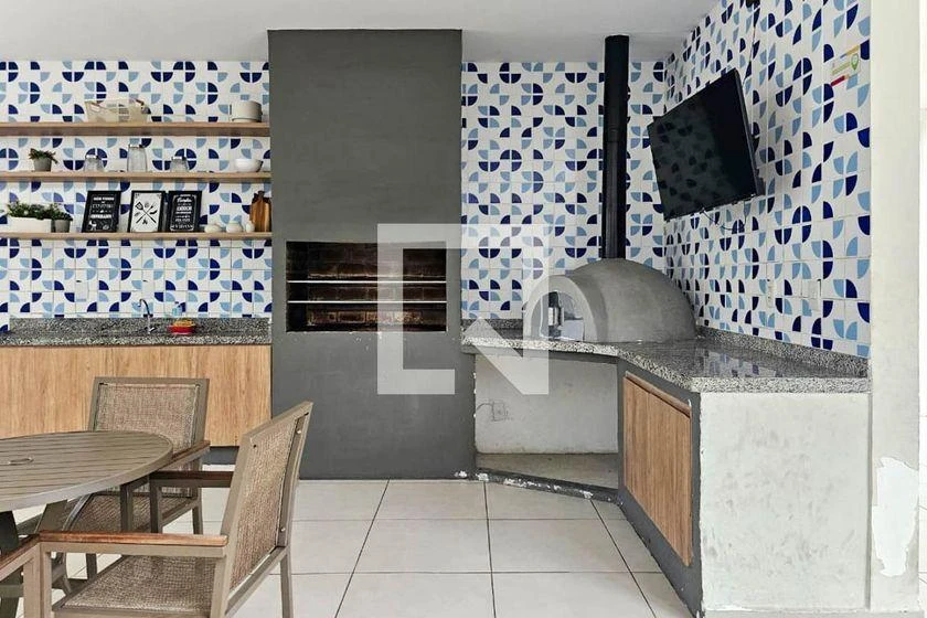 2-bedroom apartment in a building with a pool — photo 11