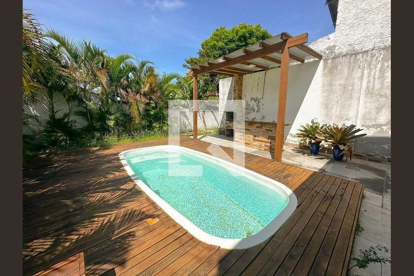 Casa de 2 dormitorios, 1 con baño propio, 300 m² — photo 34