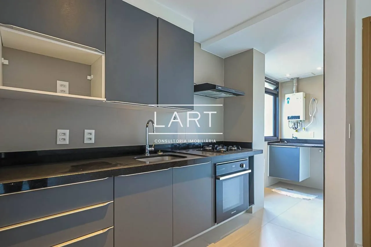 180 m² apartment with 3 bedrooms and 2 parking spots — photo 2