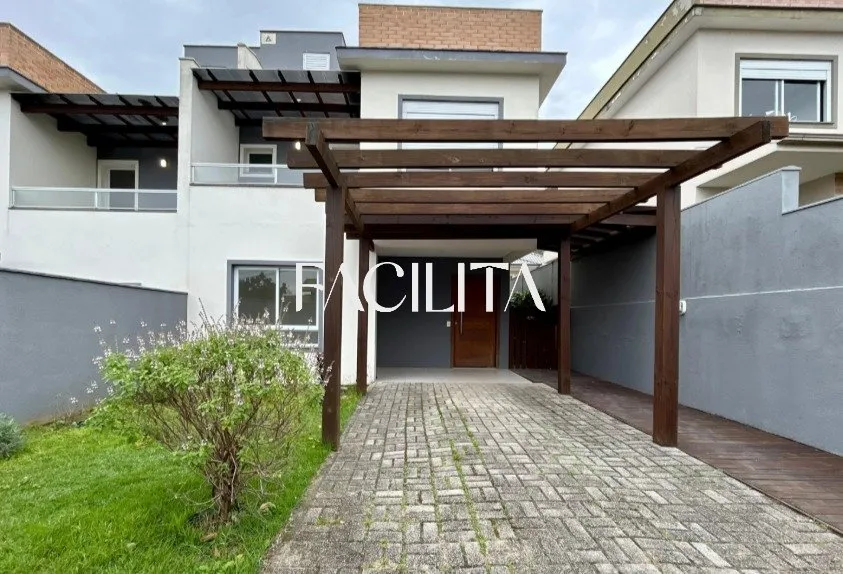 Casa com 3 quartos e cozinha americana com fogão — photo 17