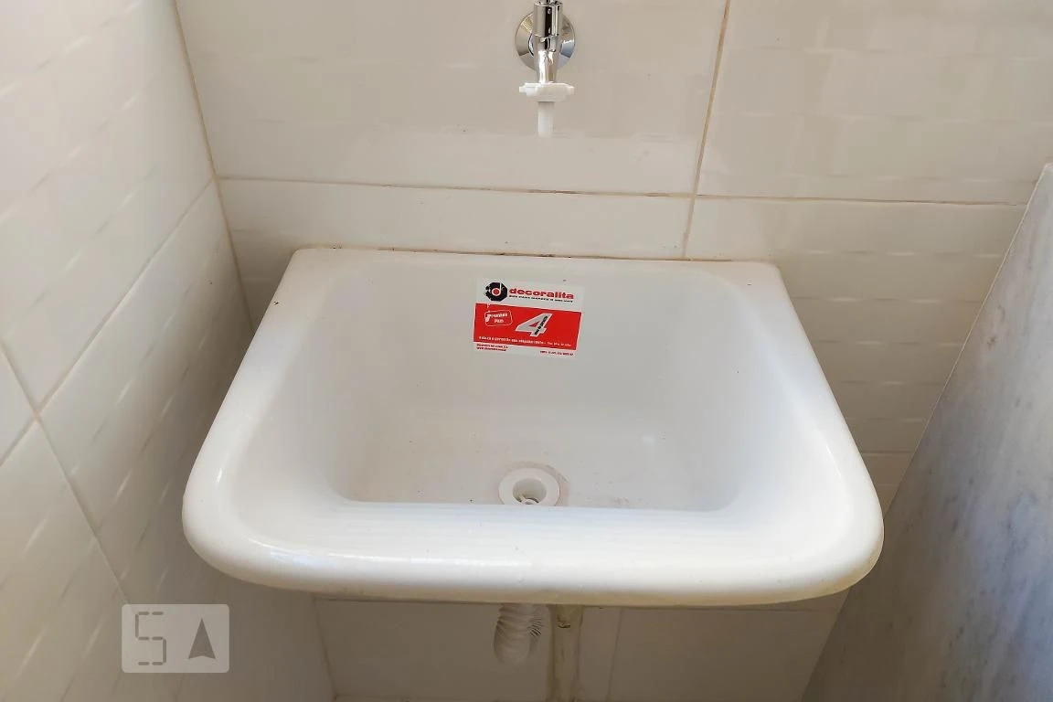 2-bedroom apartment in a building with an indoor pool — photo 12